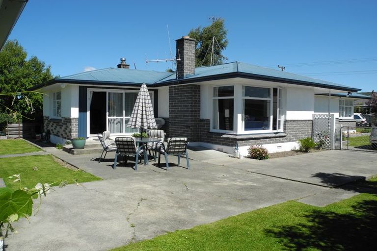 Photo of property in 42 Parsonage Road, Waimate, 7924