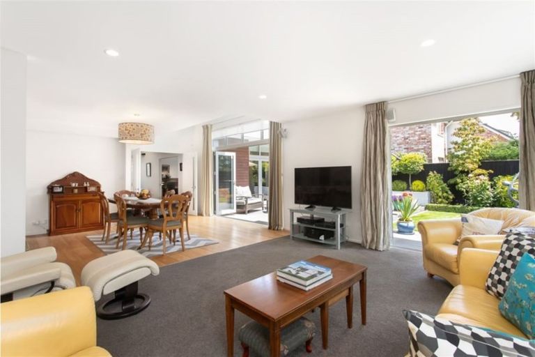 Photo of property in 21a Wai-iti Terrace, Burnside, Christchurch, 8053