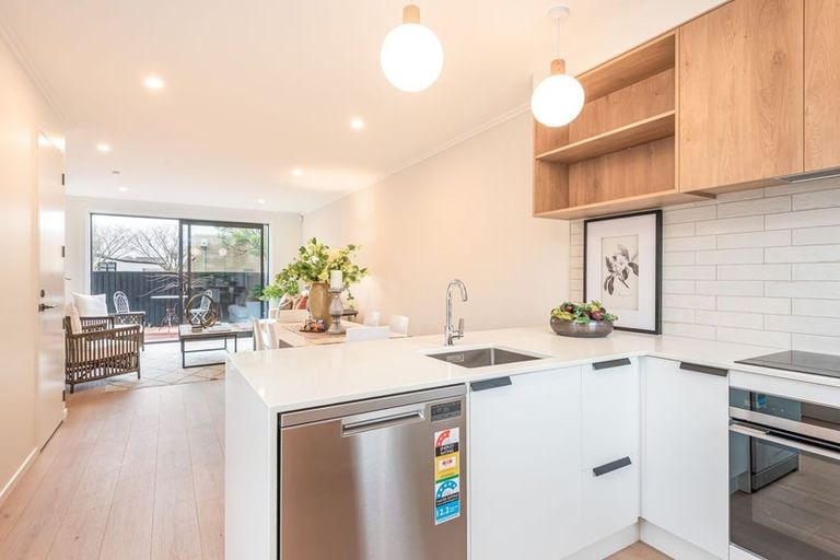 Photo of property in 200d Springfield Road, St Albans, Christchurch, 8014