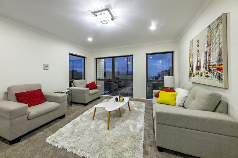 Photo of property in 4 Nanleen Rise, Manurewa, Auckland, 2105