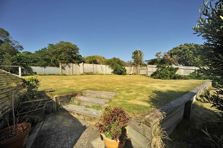 Photo of property in 6 Te Ara Road, Pukerua Bay, 5026