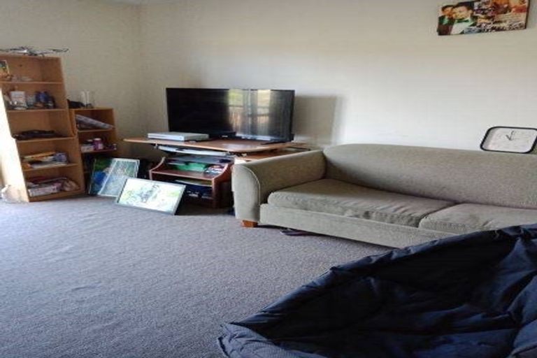 Photo of property in 2d/17 Crown Lynn Place, New Lynn, Auckland, 0600
