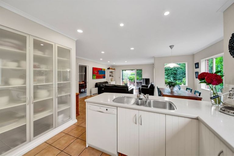 Photo of property in 12b Frank Frethey Place, Highlands Park, New Plymouth, 4312