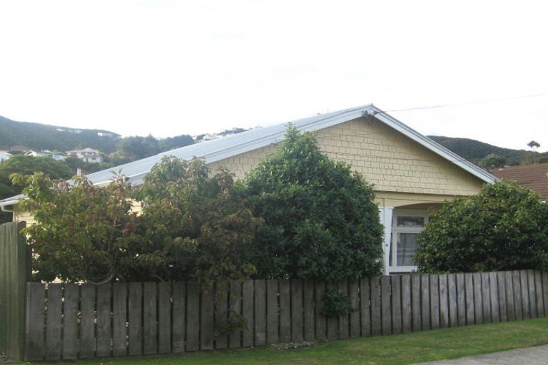 Photo of property in 8 Fernlea Avenue, Karori, Wellington, 6012