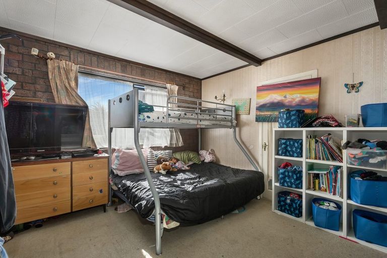 Photo of property in 40 Mcleod Road, Weymouth, Auckland, 2103