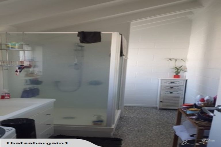 Photo of property in 18/125 Queens Drive, Lyall Bay, Wellington, 6022