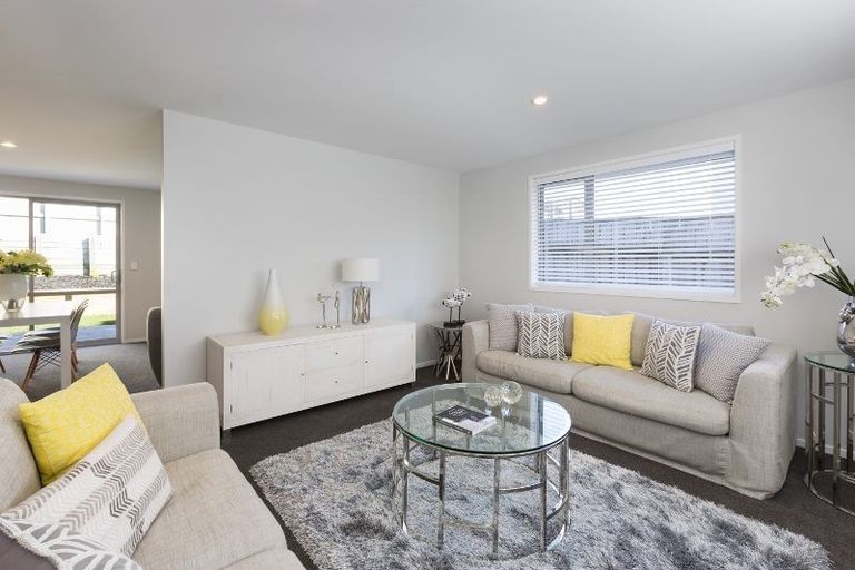 Photo of property in 16 Tiria Drive, Papamoa Beach, Papamoa, 3118