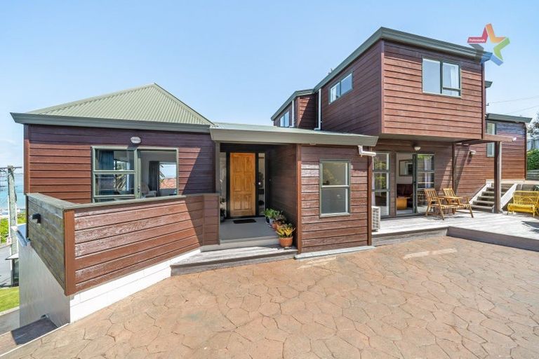 Photo of property in 36a Maungaraki Road, Korokoro, Lower Hutt, 5012