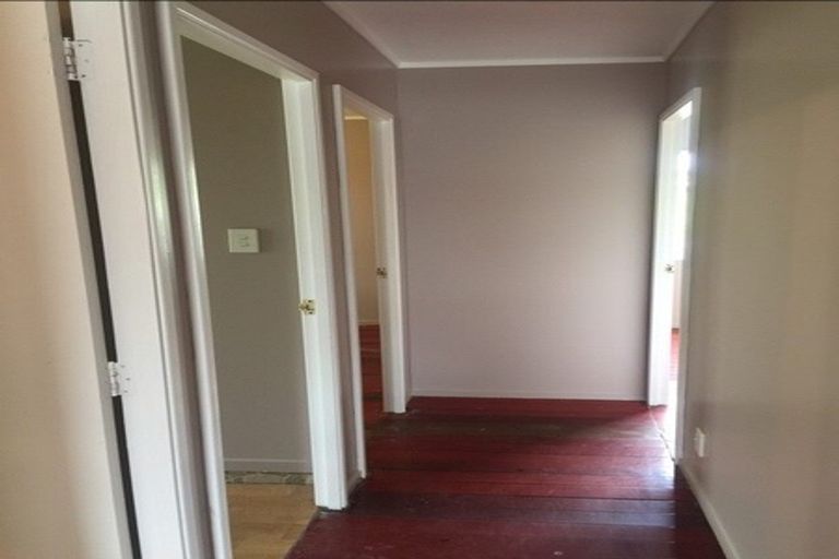 Photo of property in 1/144 Shifnal Drive, Randwick Park, Auckland, 2105