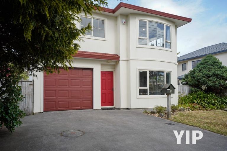 Photo of property in 17 Sim Street, Johnsonville, Wellington, 6037
