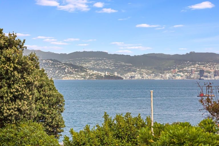 Photo of property in 15 Howard Road, Point Howard, Lower Hutt, 5013