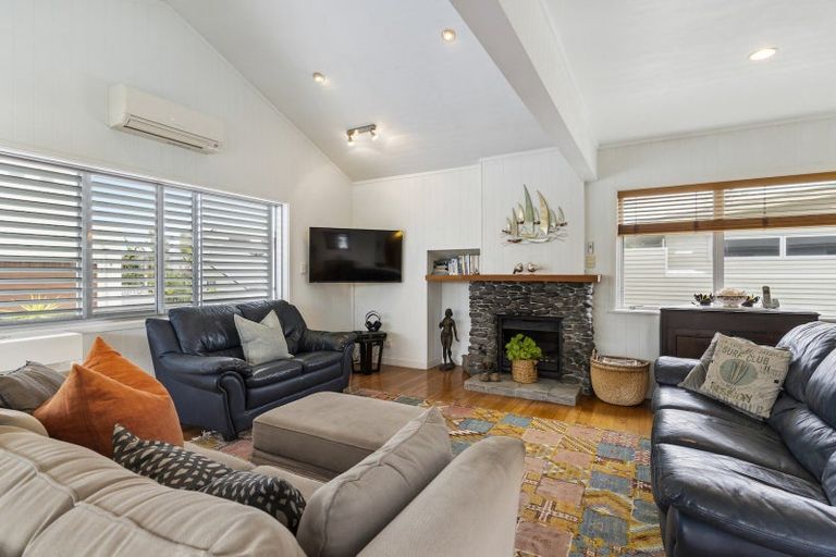 Photo of property in 246a Beverley Terrace, Whangamata, 3620