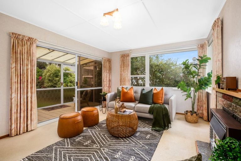 Photo of property in 73 Main Road, Titahi Bay, Porirua, 5022