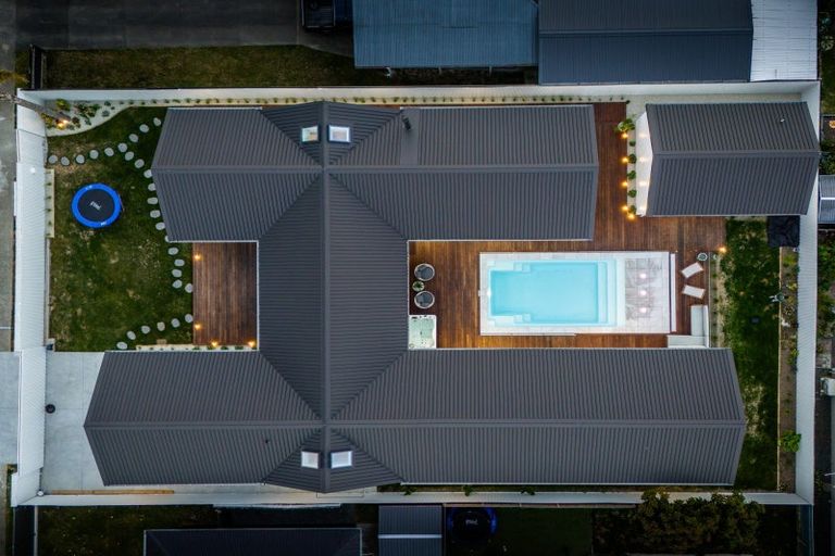 Photo of property in 29 Warwick Crescent, Taradale, Napier, 4112