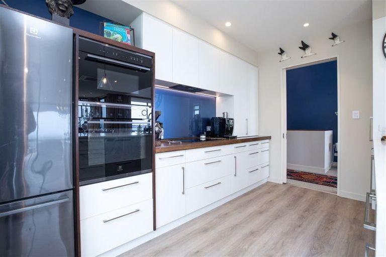 Photo of property in 8a Macmillan Avenue, Cashmere, Christchurch, 8022