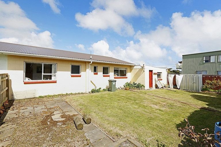 Photo of property in 50 Brennan Place, Opunake, 4616