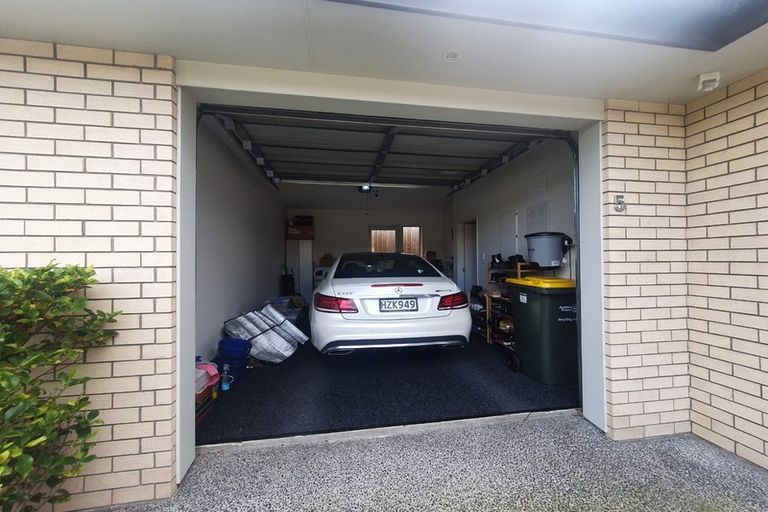 Photo of property in 5 Howden Lane, Golflands, Auckland, 2013