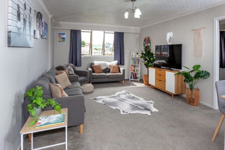 Photo of property in 123 Park Avenue, Whangamata, 3620