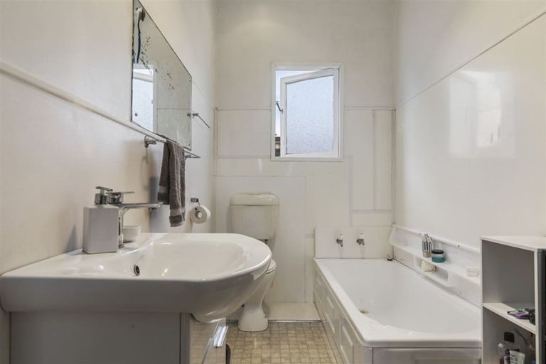 Photo of property in 46 Byron Avenue, Takapuna, Auckland, 0622