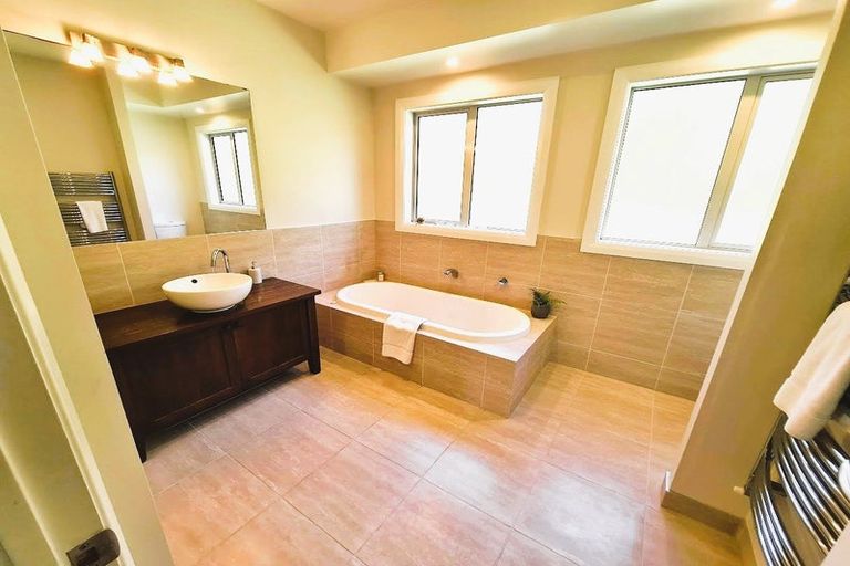 Photo of property in 51 Bradley Avenue, Pyes Pa, Tauranga, 3112