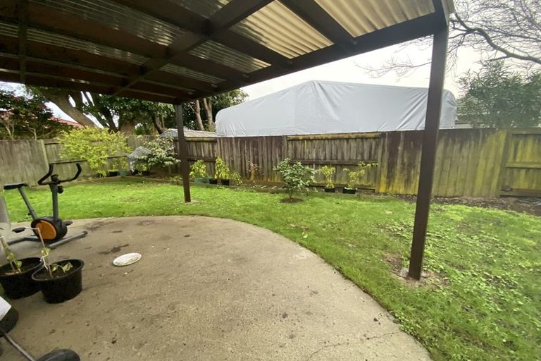 Photo of property in 2 Portrush Lane, Takanini, 2112