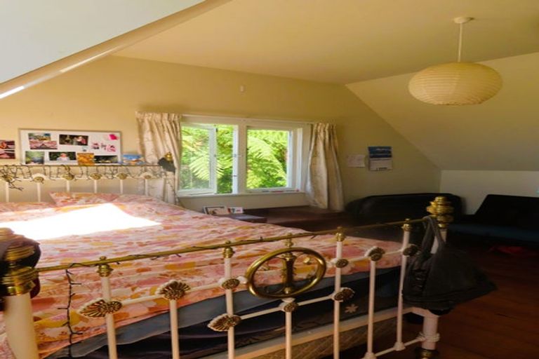 Photo of property in 6 Thorby Street, Northland, Wellington, 6012