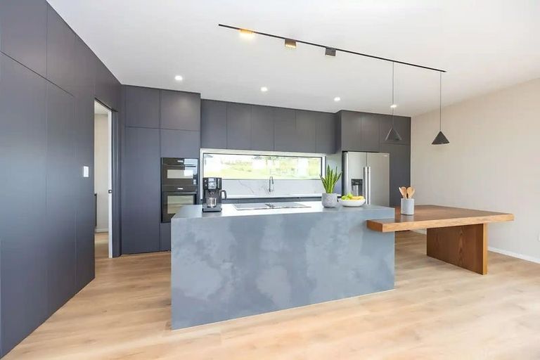 Photo of property in 30 Awanui Road, Red Beach, 0932