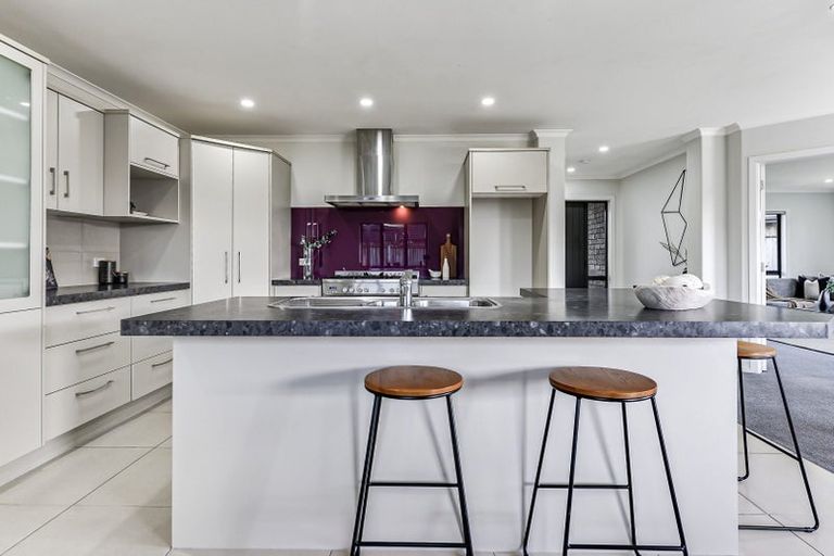 Photo of property in 8 Mosslea Court, Rototuna North, Hamilton, 3210