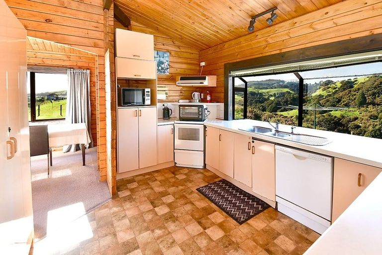 Photo of property in 3020 Kaipara Coast Highway, Glorit, Warkworth, 0984