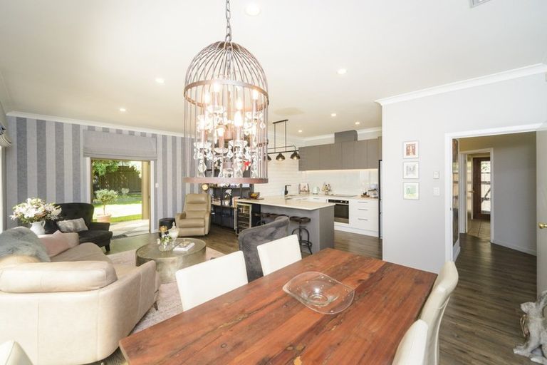 Photo of property in 28a Karina Terrace, Roslyn, Palmerston North, 4414