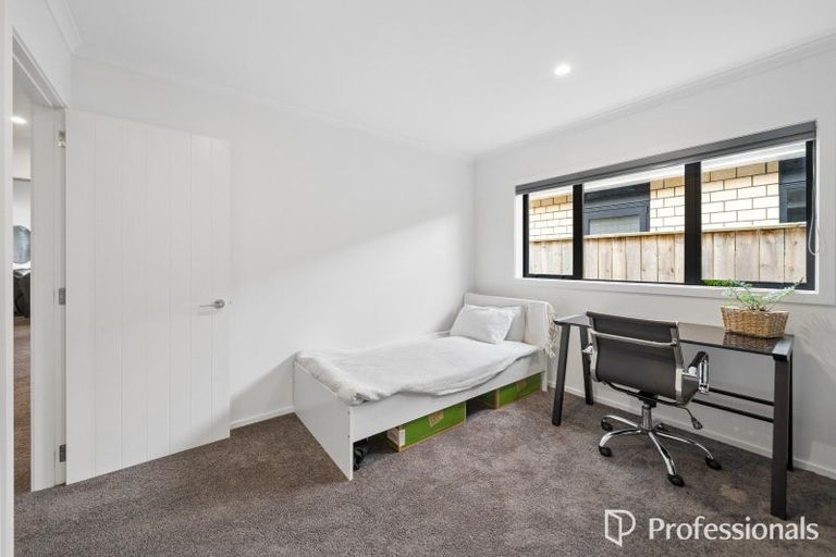 Photo of property in 17 Ford Road, Manor Park, Lower Hutt, 5019