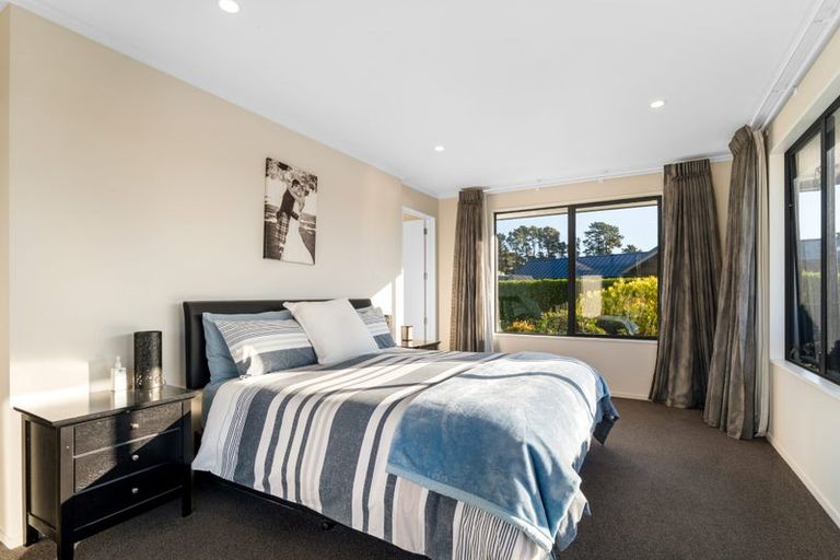 Photo of property in 19 Taylor Place, Prebbleton, Christchurch, 7676