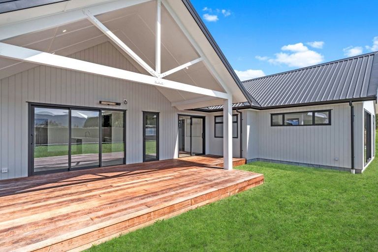 Photo of property in 37 Cotterville Crescent, Greytown, 5712