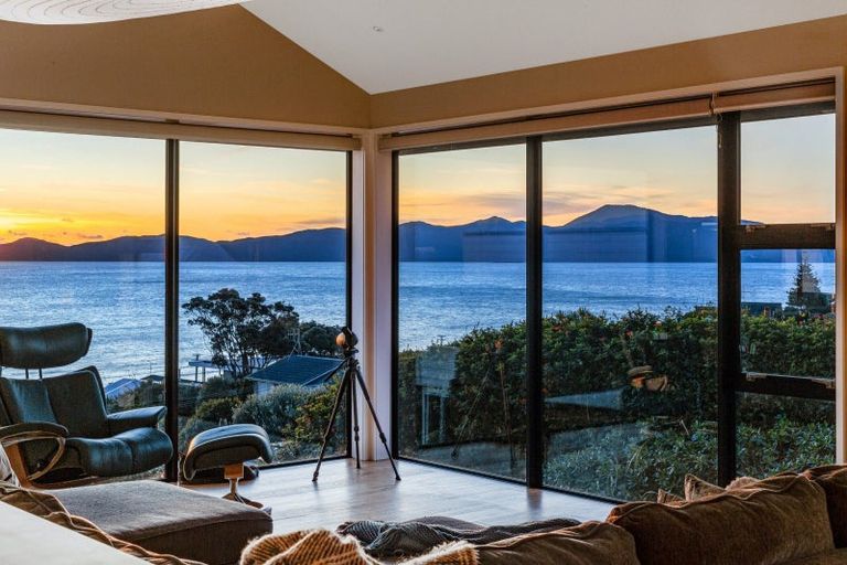 Photo of property in 15 Karekare Road, Raumati South, Paraparaumu, 5032