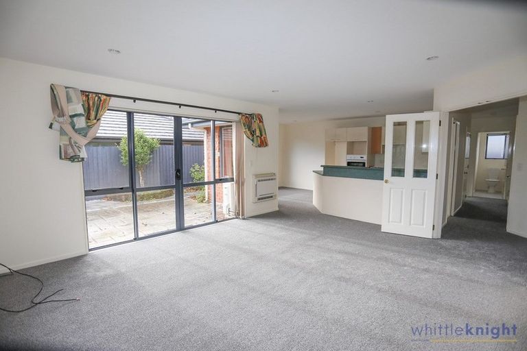 Photo of property in 124a Halswell Junction Road, Halswell, Christchurch, 8025