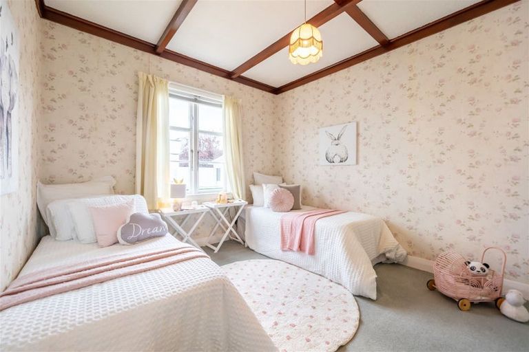 Photo of property in 57 Pohutukawa Street, Woburn, Lower Hutt, 5010