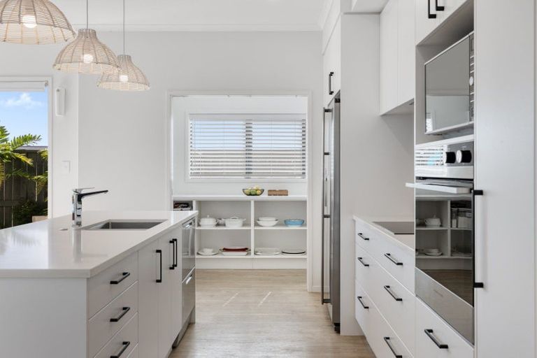 Photo of property in 11 Sarcodia Place, Papamoa Beach, Papamoa, 3118