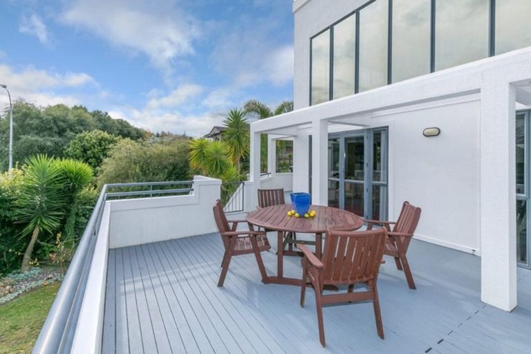 Photo of property in 2 Harrowfield Drive, Harrowfield, Hamilton, 3210