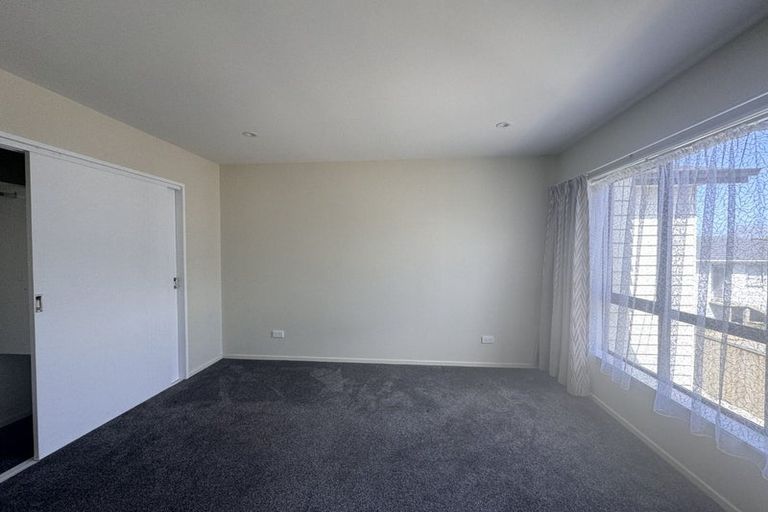 Photo of property in 367a Don Buck Road, Massey, Auckland, 0614