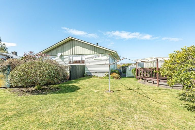 Photo of property in 6 Tirimoana Place, Otamatea, Whanganui, 4501
