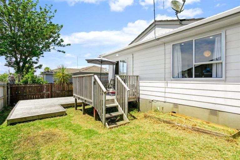 Photo of property in 2/11 Dalmatia Place, Henderson, Auckland, 0612