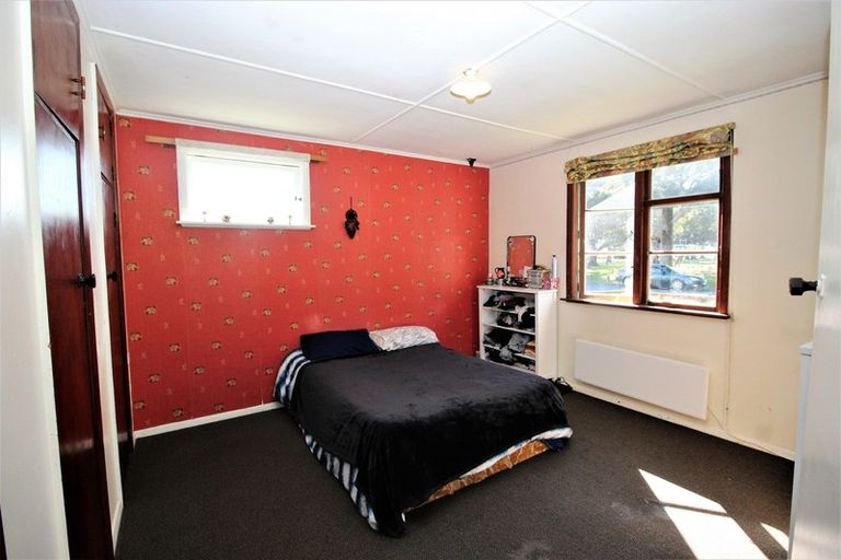 Photo of property in 34 Bowen Street, Woodville, 4920