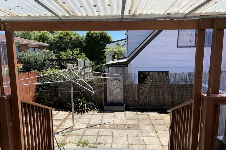 Photo of property in 87 Hillsborough Road, Hillsborough, Auckland, 1042