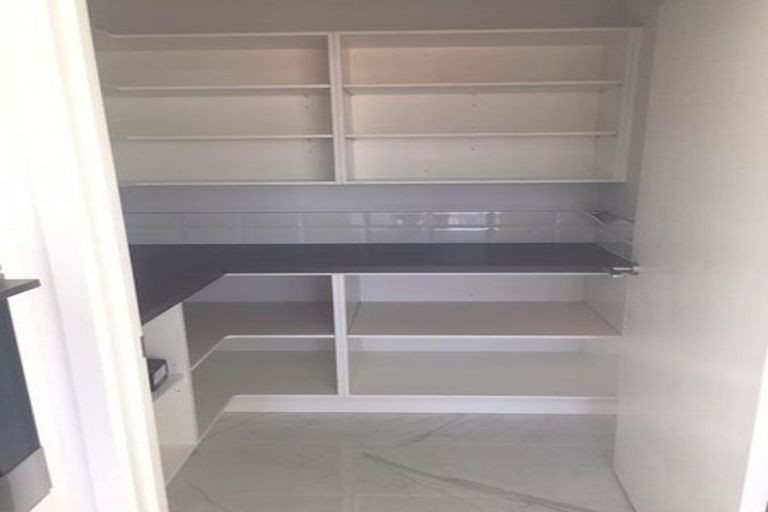 Photo of property in 4 Rotomanu Place, Pyes Pa, Tauranga, 3112