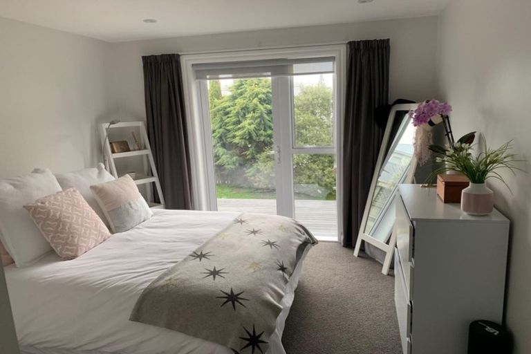 Photo of property in 57 Pirie Street, Mount Victoria, Wellington, 6011