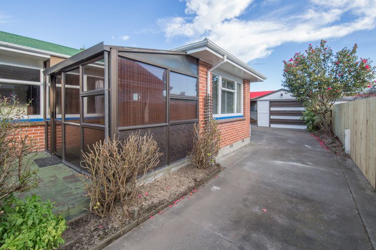Photo of property in 12 Pamela Street, Linwood, Christchurch, 8062