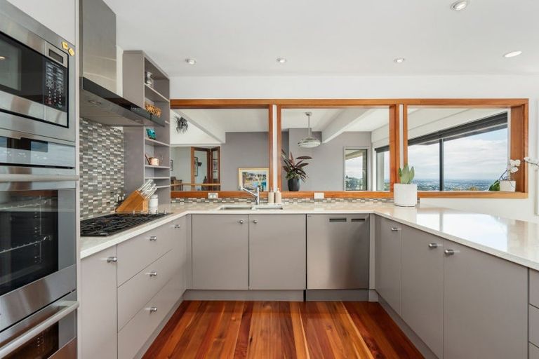 Photo of property in 152 Panorama Road, Clifton, Christchurch, 8081