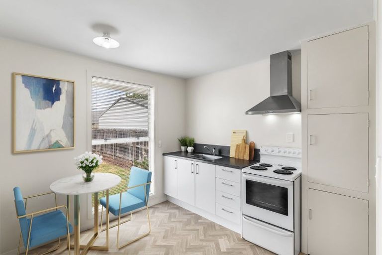 Photo of property in 2/17 Blakehall Place, Spreydon, Christchurch, 8024