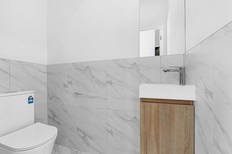 Photo of property in 137 Grove Road, Papakura, 2110