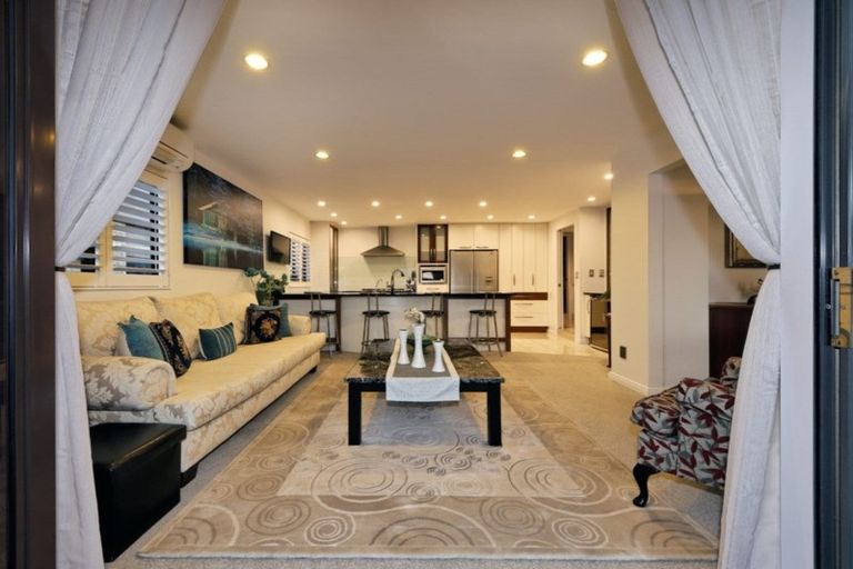 Photo of property in 157c Hobsonville Road, West Harbour, Auckland, 0618